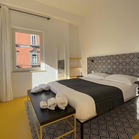 Toraldo Suites - Dimore Partenopee Napoli Bagian luar foto