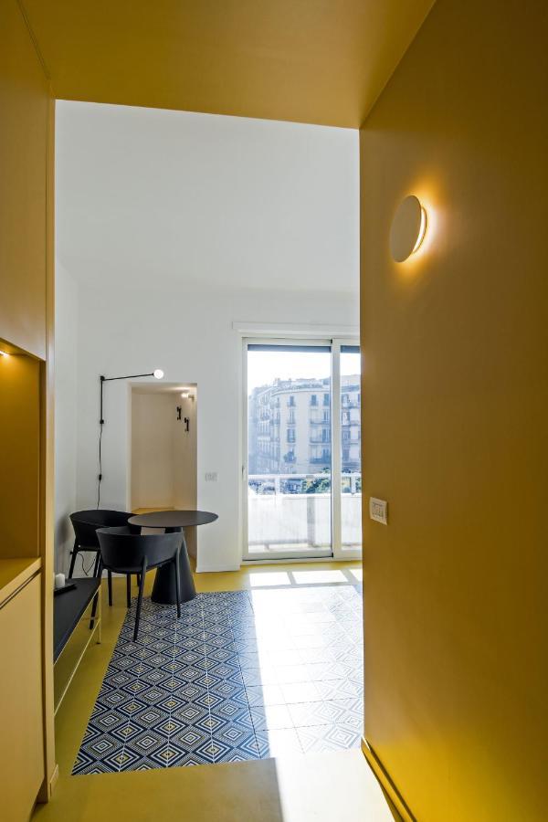 Toraldo Suites - Dimore Partenopee Napoli Bagian luar foto