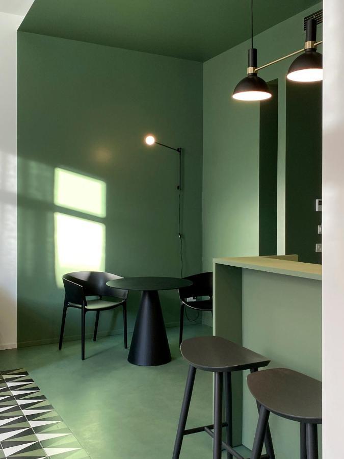 Toraldo Suites - Dimore Partenopee Napoli Bagian luar foto