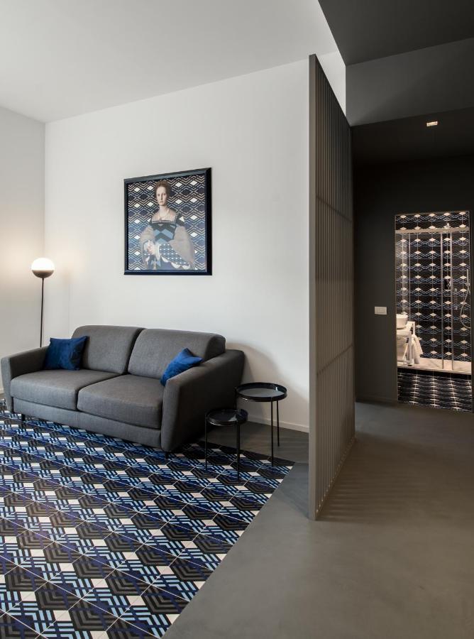 Toraldo Suites - Dimore Partenopee Napoli Bagian luar foto